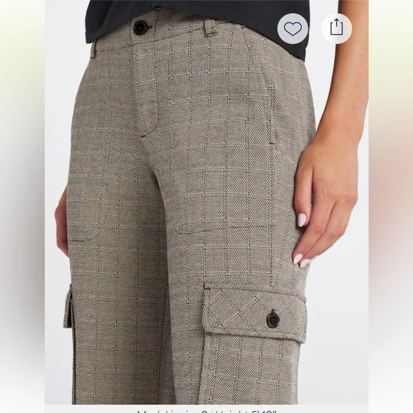 Liverpool Utility Crop w/Tab Hem & Cargo Pocket - Picture 5 of 11